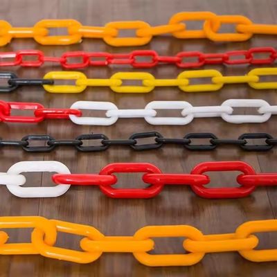 अच्छा दाम 6 मिमी पीई यातायात चेतावनी प्लास्टिक बैरियर चेन, सड़क सुरक्षा के लिए उच्च दृश्यता और अनुकूलन योग्य आकार के साथ ऑनलाइन